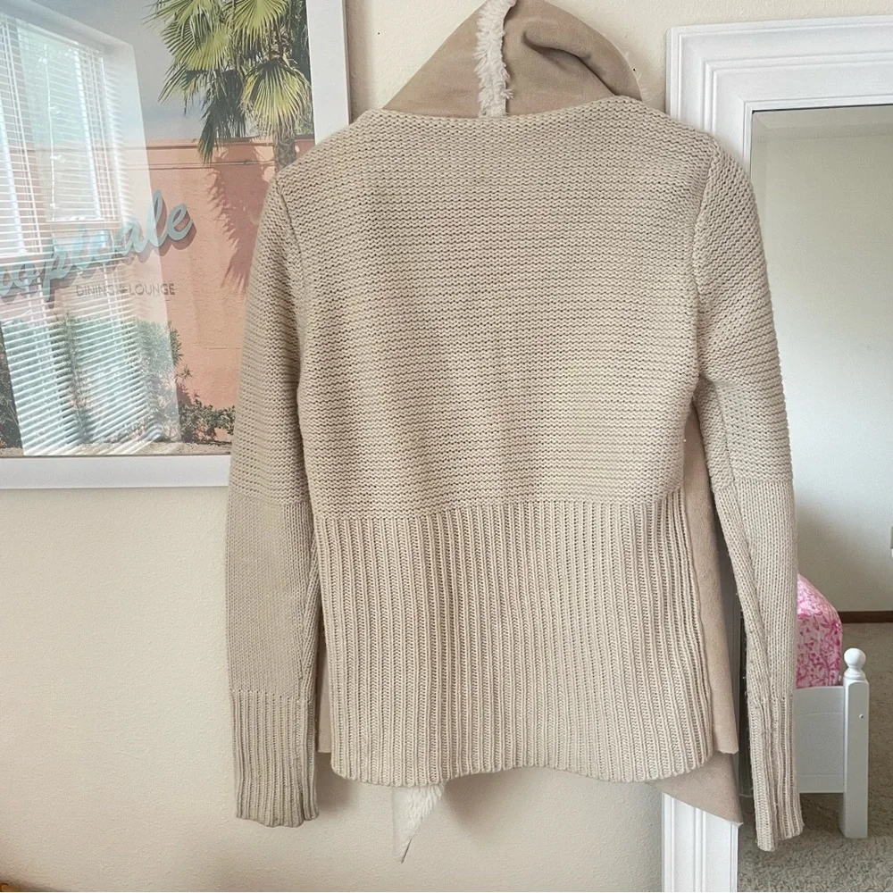 Vici Ski Lodge Cardigan - Picture 10 of 10